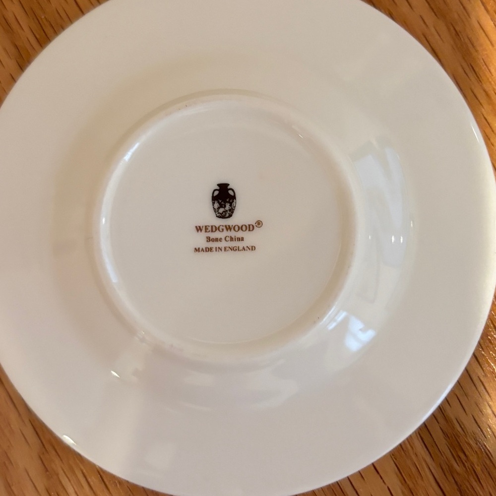 Wedgwood Kutani Crane miniature coffee set - Picture 4 of 4